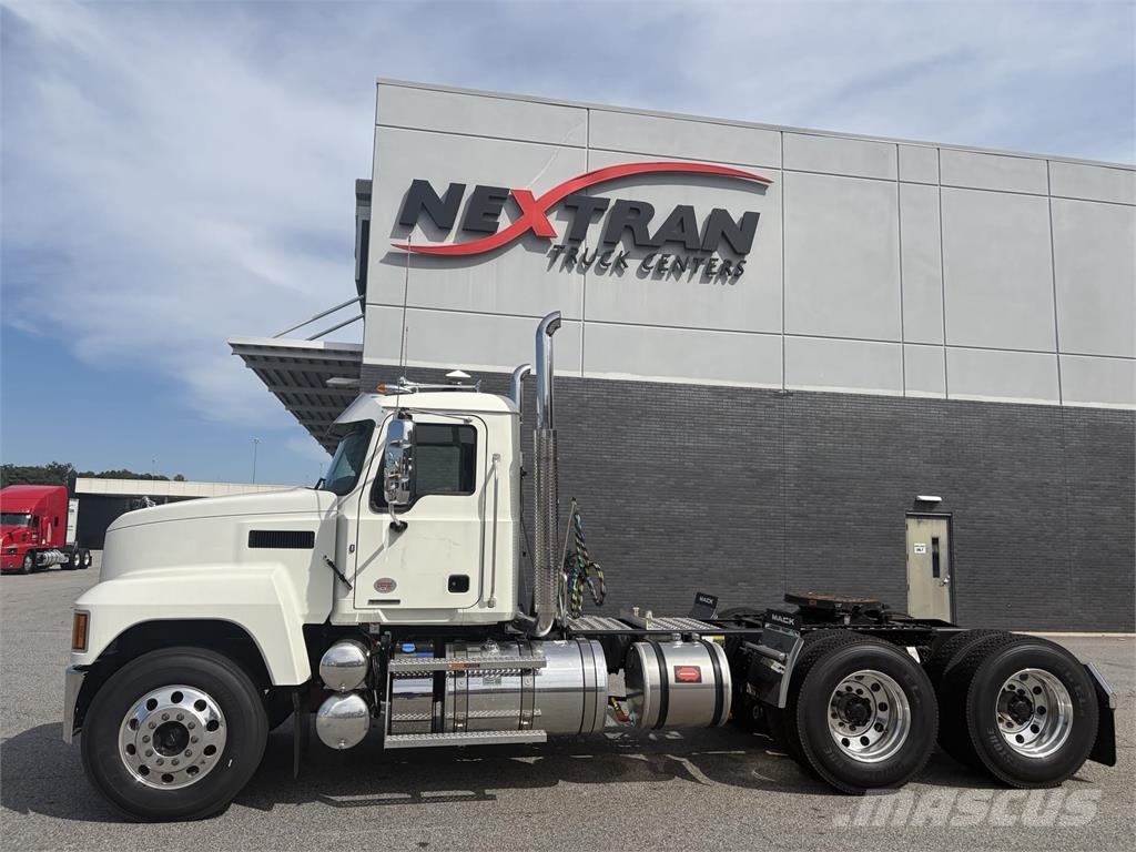 Mack PI64T Tractor Units