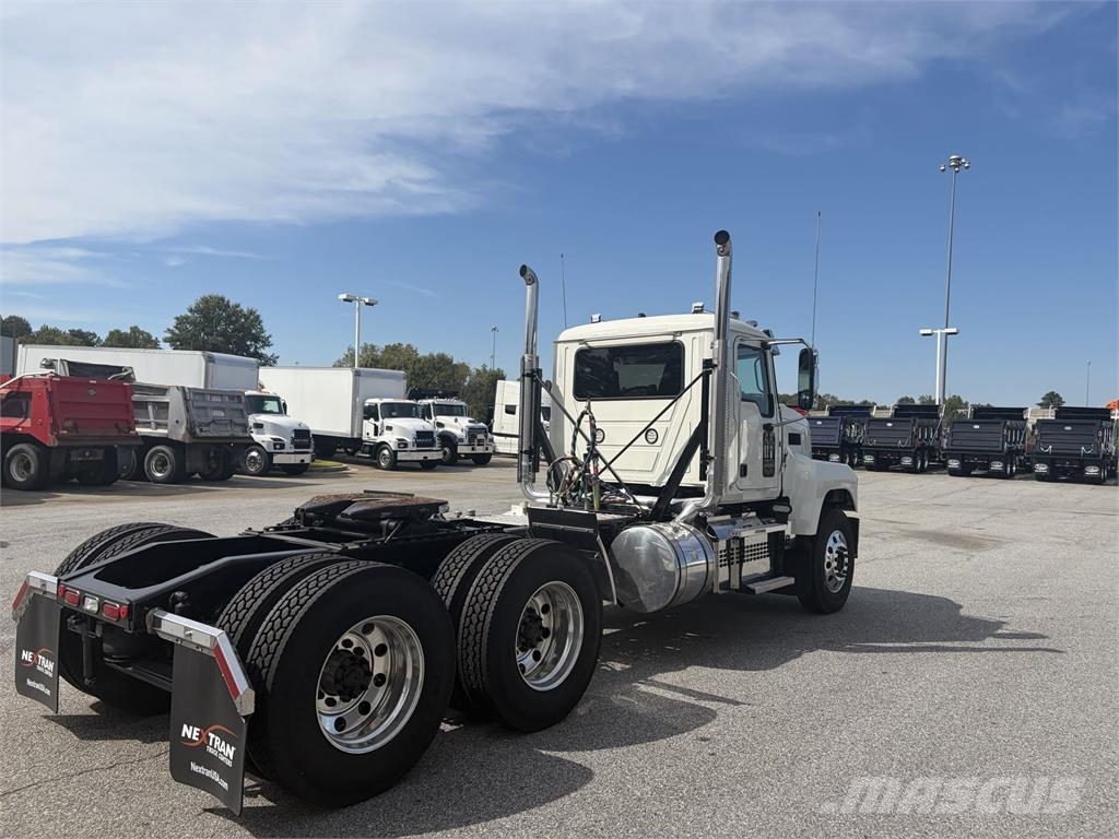Mack PI64T Tractor Units