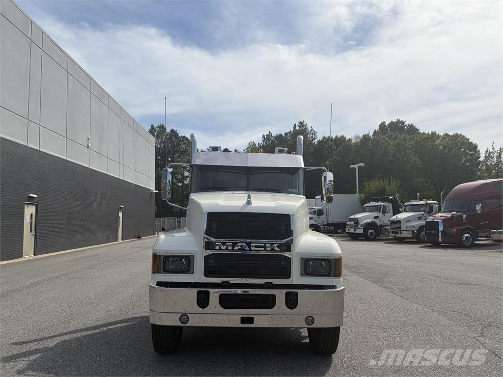 Mack PI64T Tractor Units