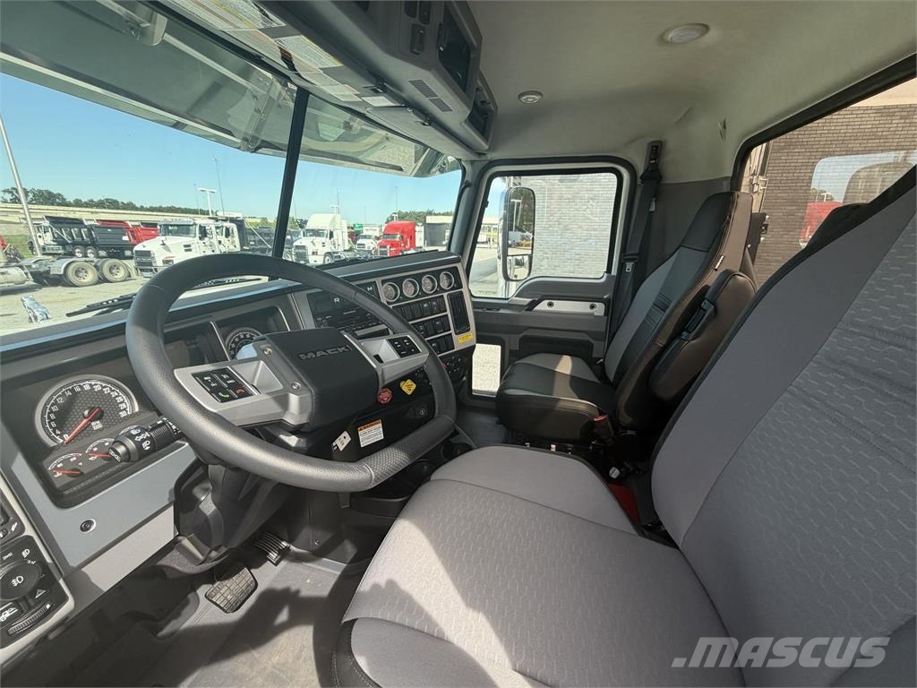 Mack PI64T Tractor Units