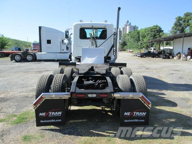 Mack PI64T Tracteur routier