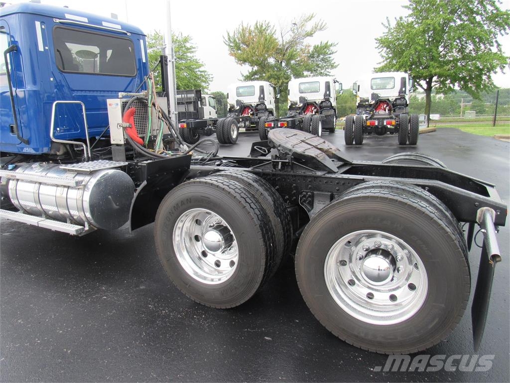 Mack PI64T Dragbilar