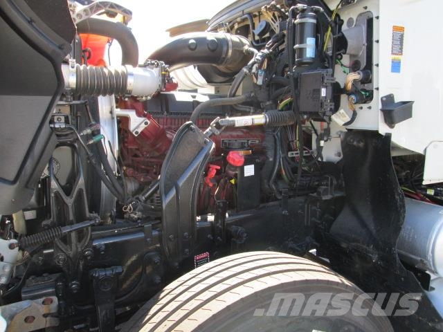 Mack PI64T Tegljači