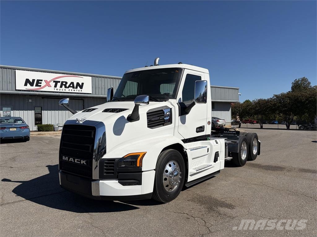 Mack PR64T Truck Tractor Units