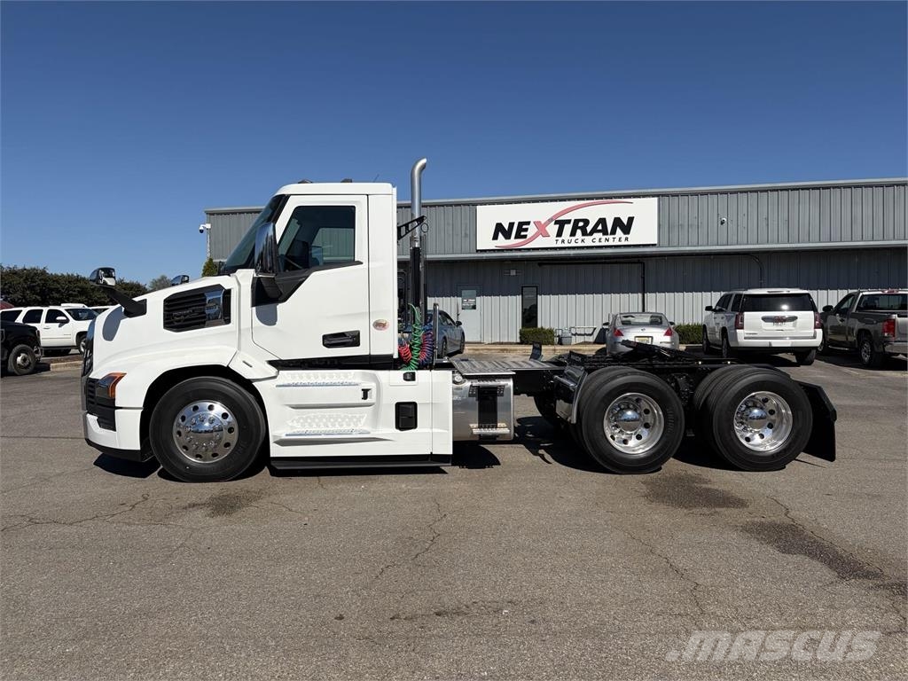 Mack PR64T Truck Tractor Units