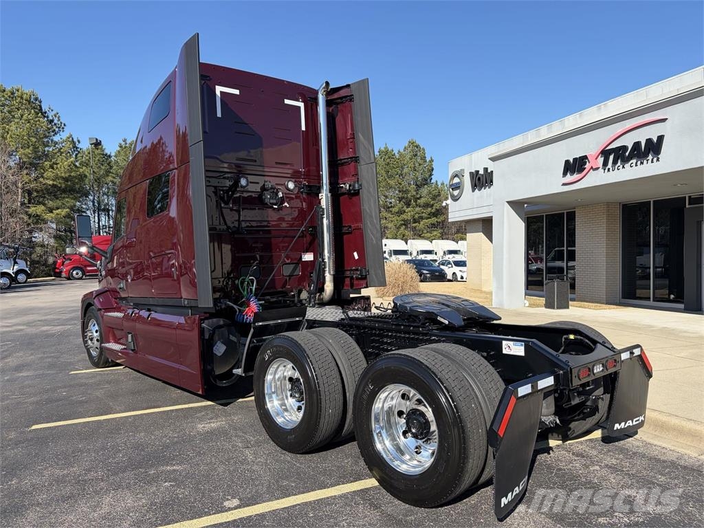 Mack PR64T Truck Tractor Units