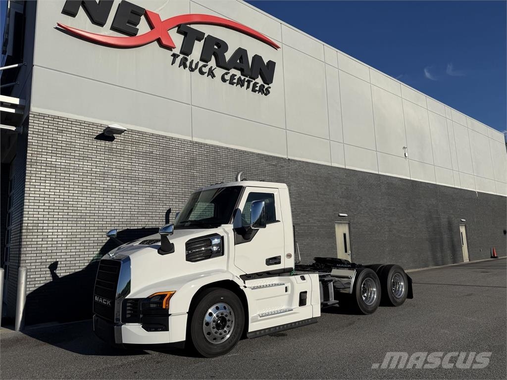 Mack PR64T Truck Tractor Units