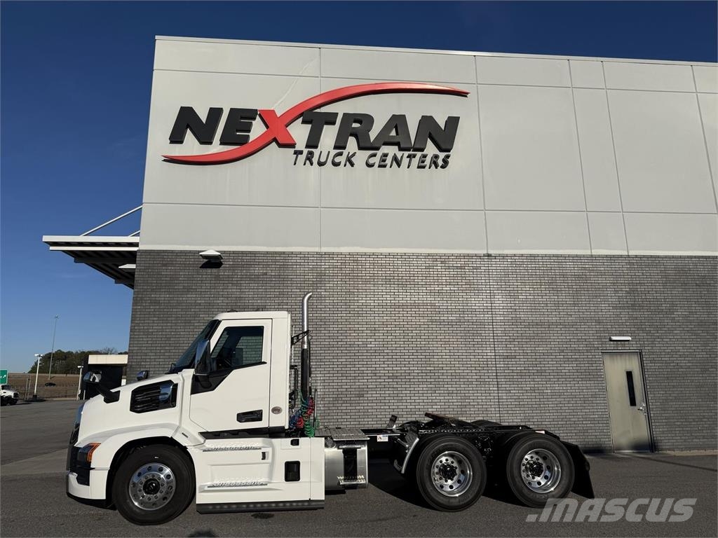 Mack PR64T Truck Tractor Units