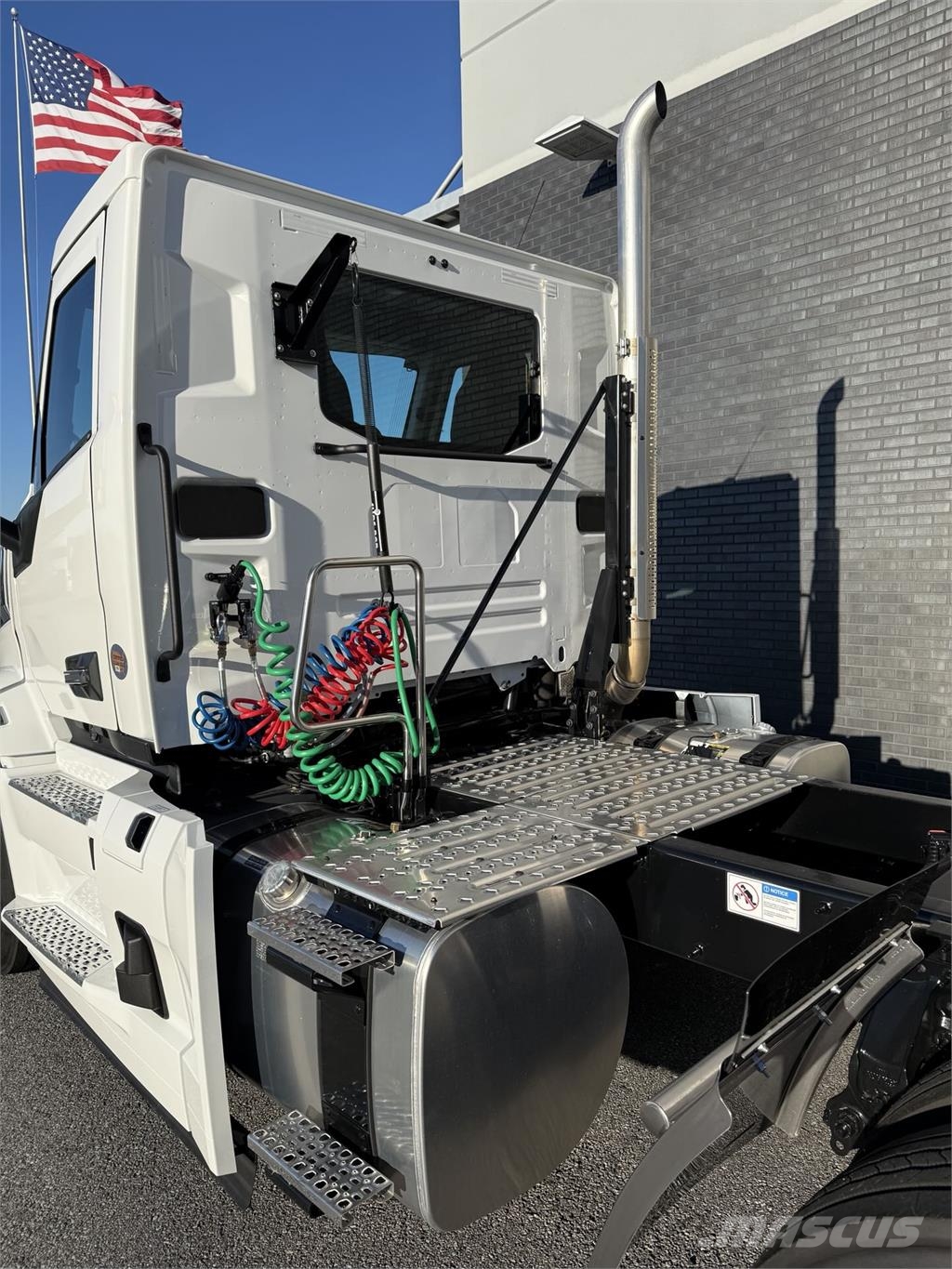 Mack PR64T Truck Tractor Units