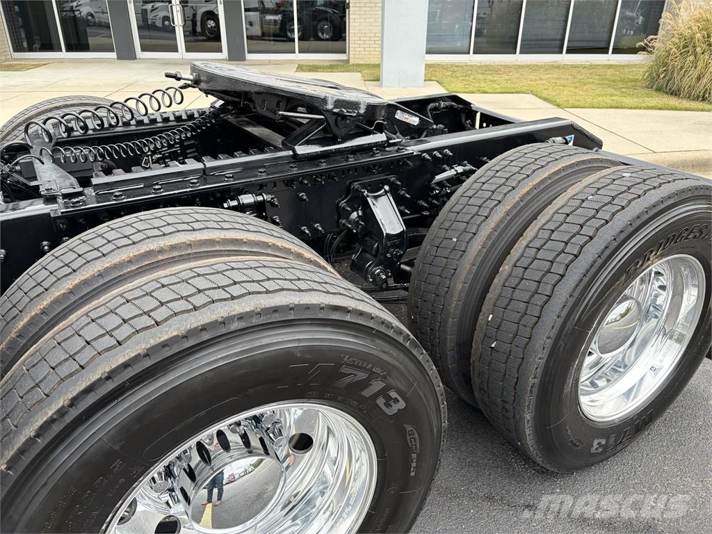 Mack PR64T Truck Tractor Units