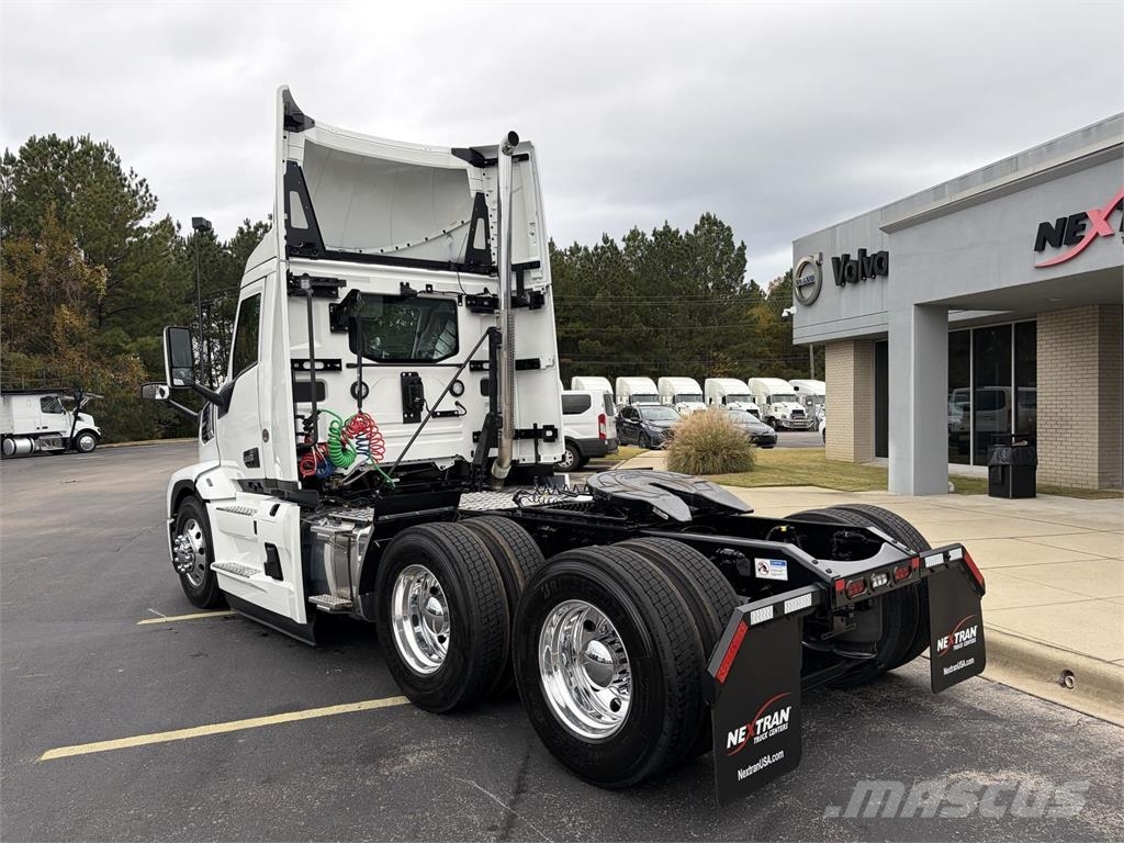 Mack PR64T Truck Tractor Units