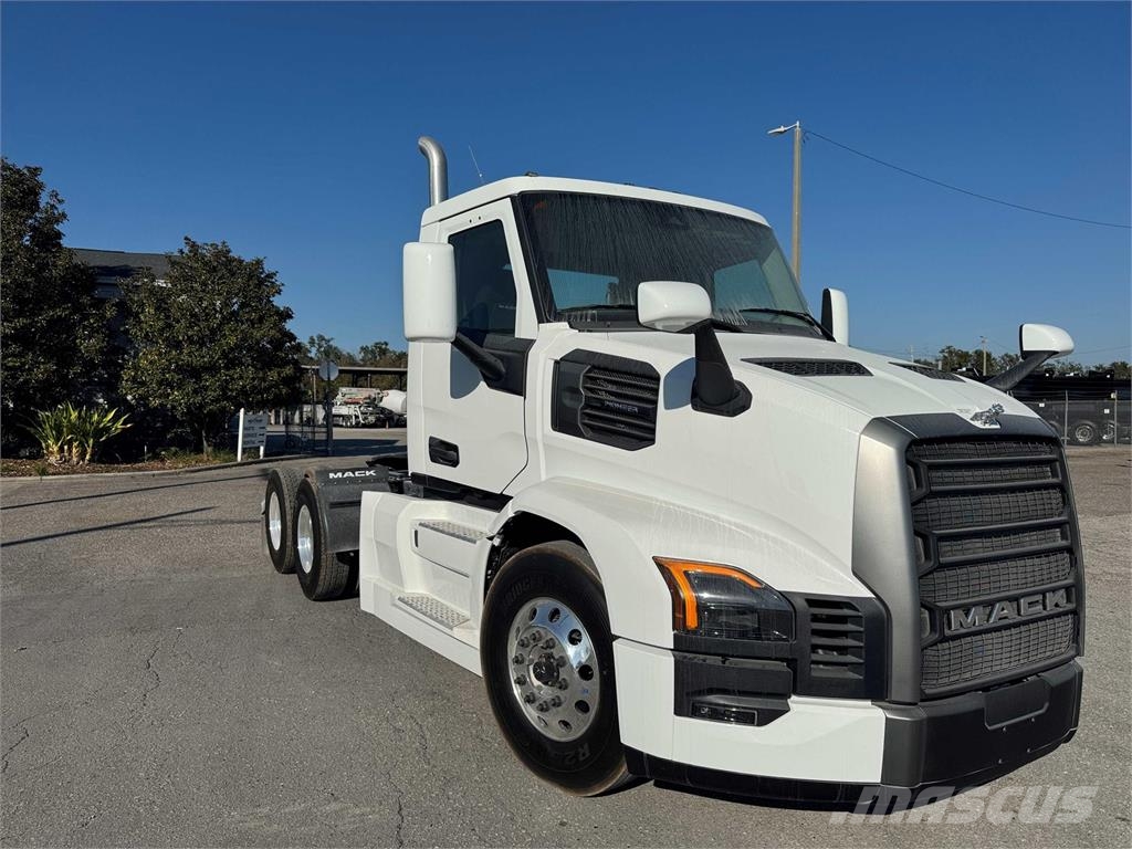 Mack PR64T Truck Tractor Units