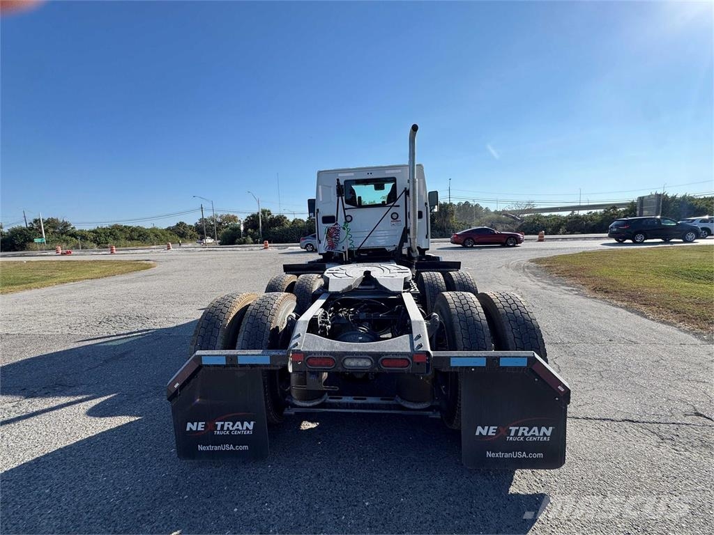 Mack PR64T Truck Tractor Units