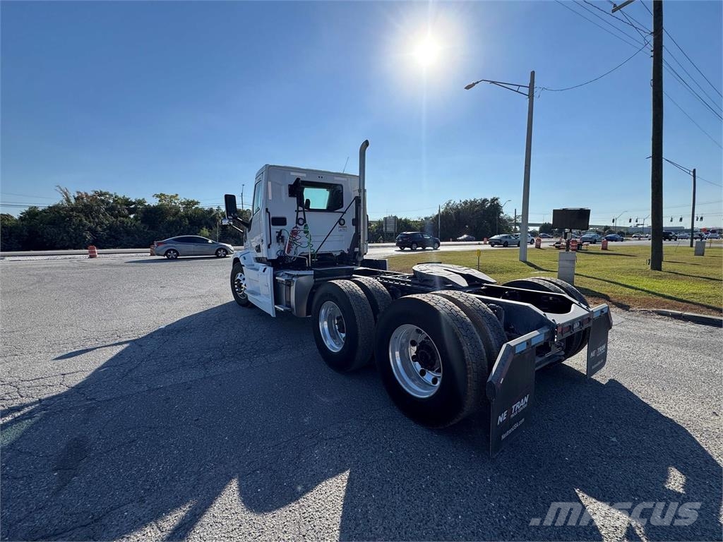 Mack PR64T Truck Tractor Units
