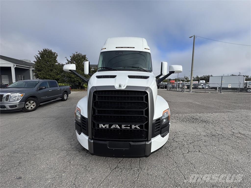 Mack PR64T Truck Tractor Units