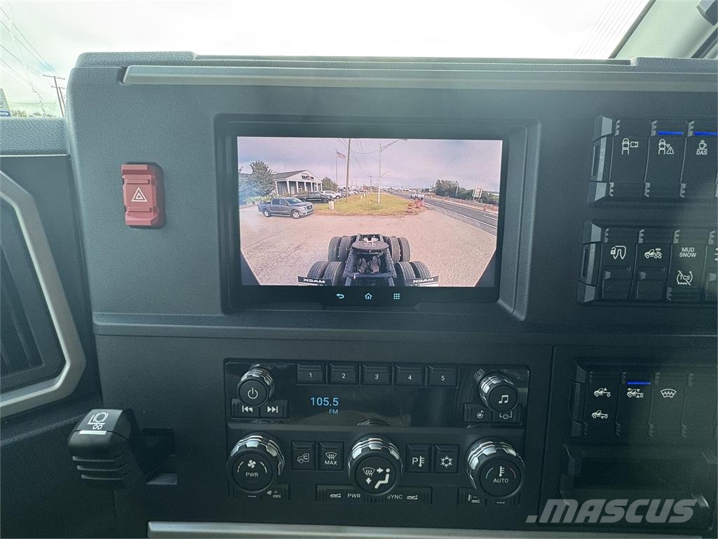 Mack PR64T Truck Tractor Units