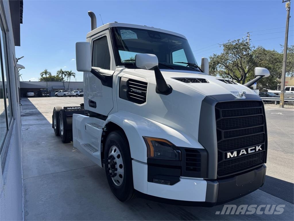 Mack PR64T Truck Tractor Units