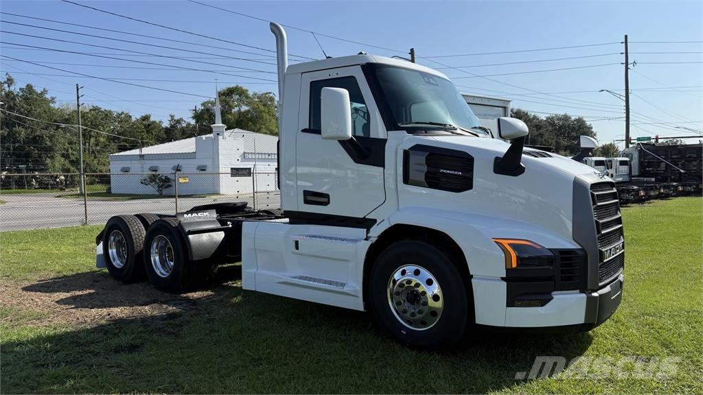 Mack PR64T Truck Tractor Units