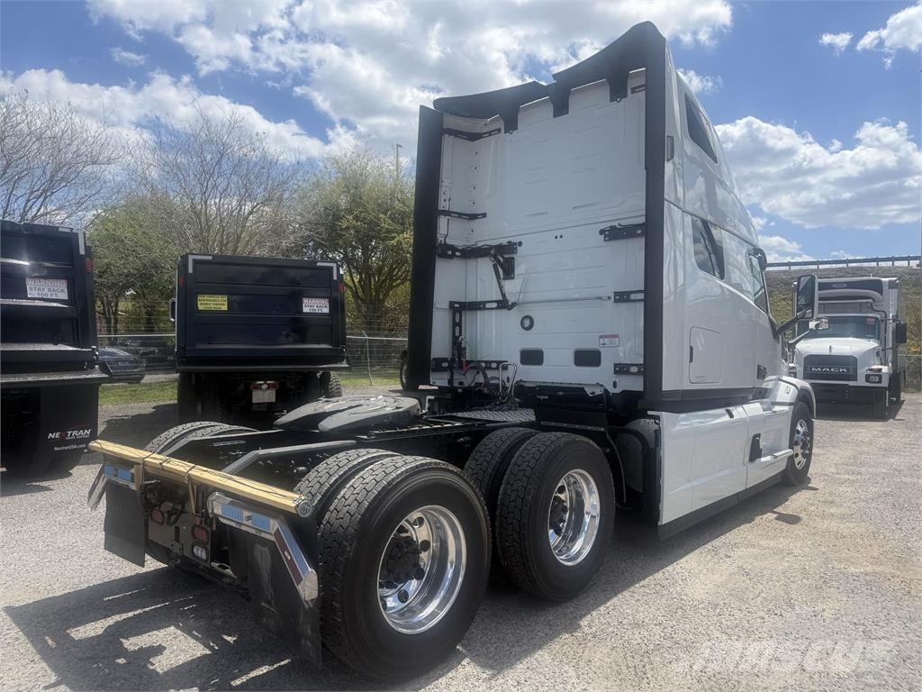 Mack PR64T 曳引機組件