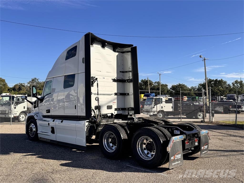 Mack PR64T Cavalos mecânicos