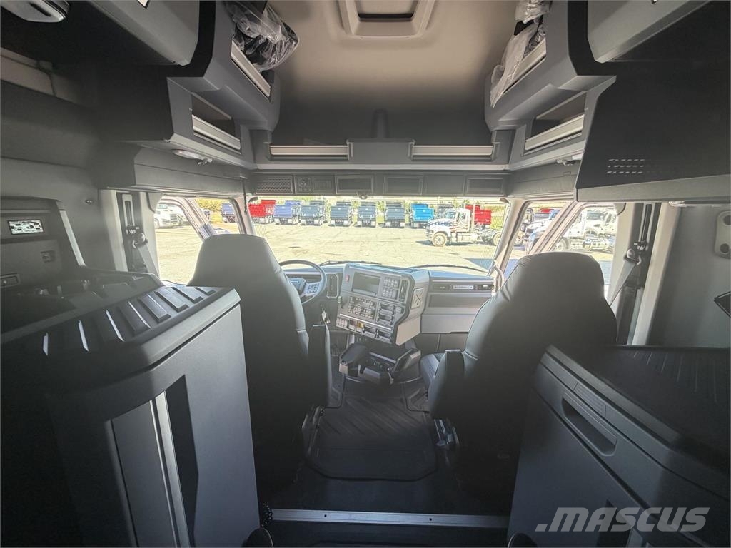 Mack PR64T 中古トラクターヘッド | トレーラーヘッド