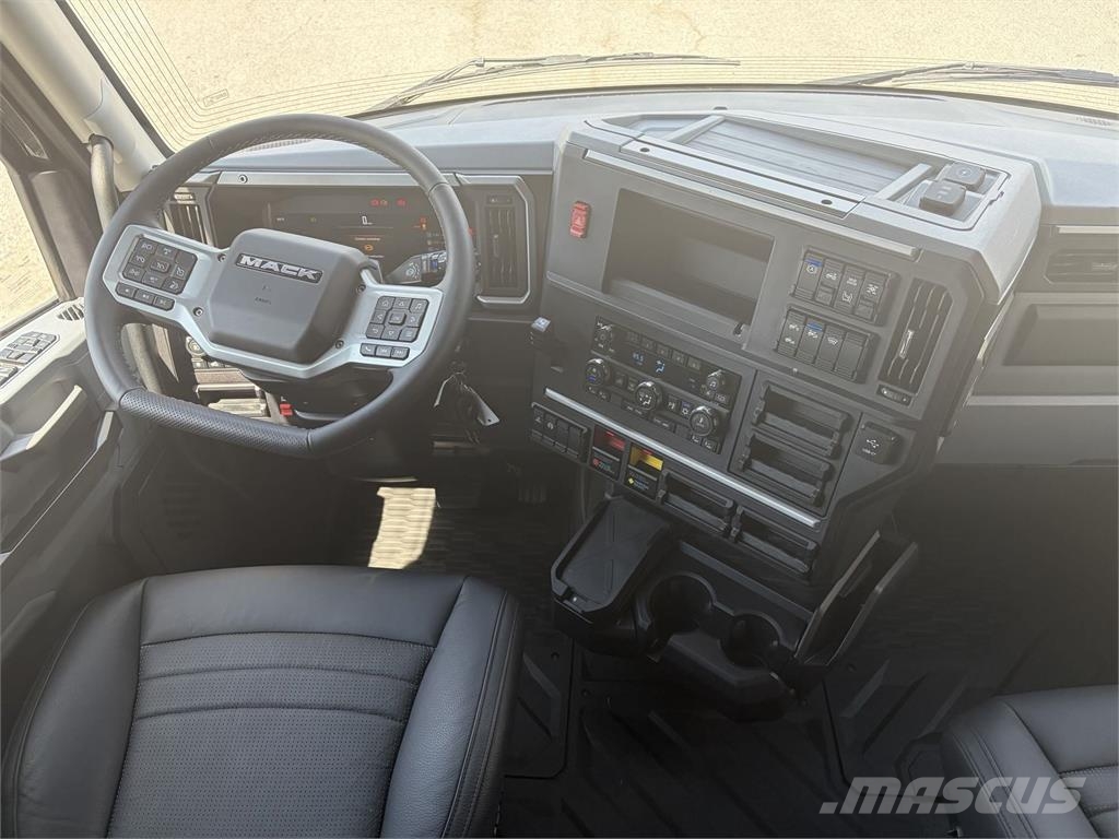 Mack PR64T 中古トラクターヘッド | トレーラーヘッド