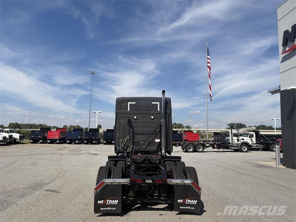 Mack PR64T 中古トラクターヘッド | トレーラーヘッド