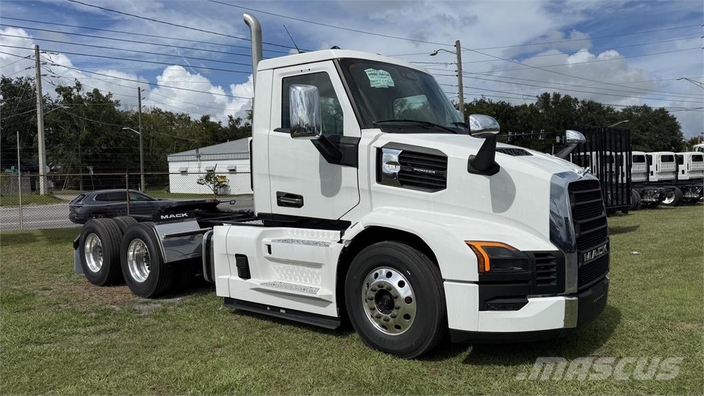 Mack PR64T Truck Tractor Units