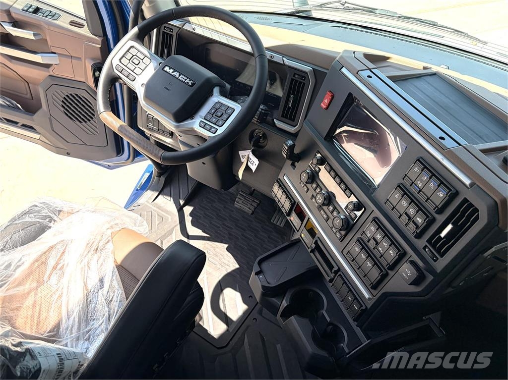 Mack PR64T 76 HIGH SLEEPER وحدات الجر