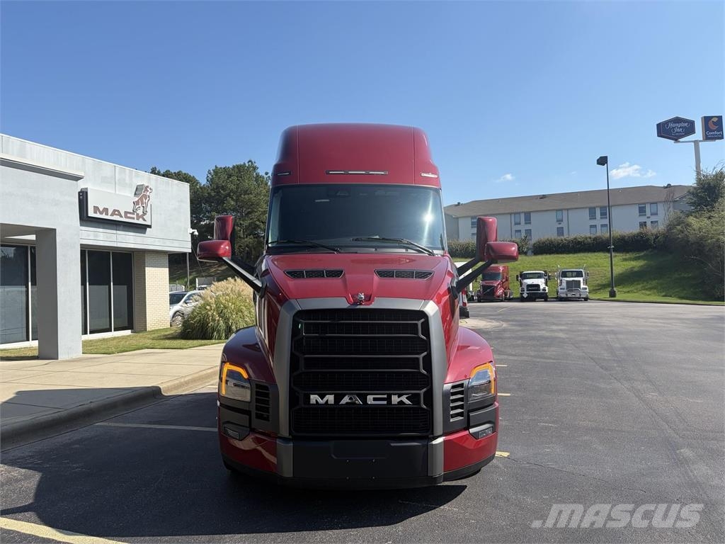 Mack PR64T 76 HIGH SLEEPER Τράκτορες