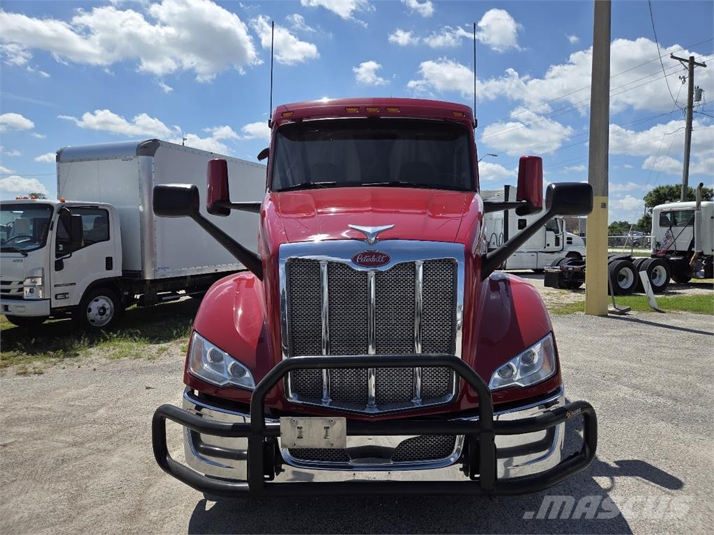 Peterbilt 579 Prime Movers