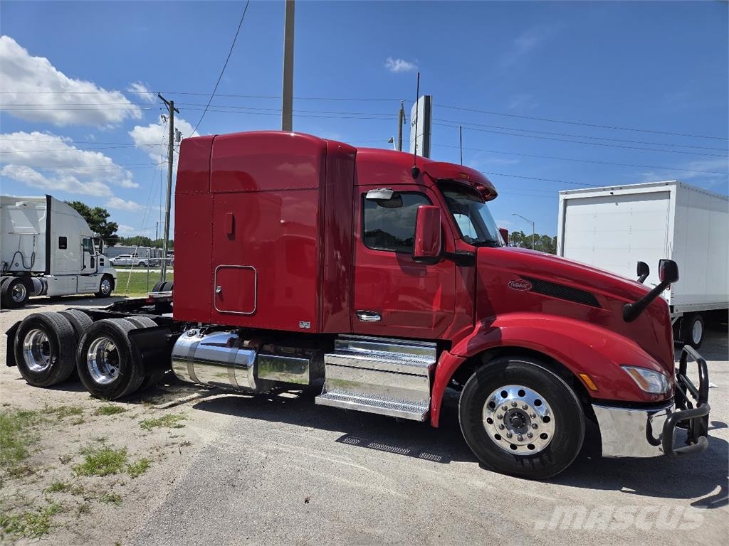 Peterbilt 579 Prime Movers