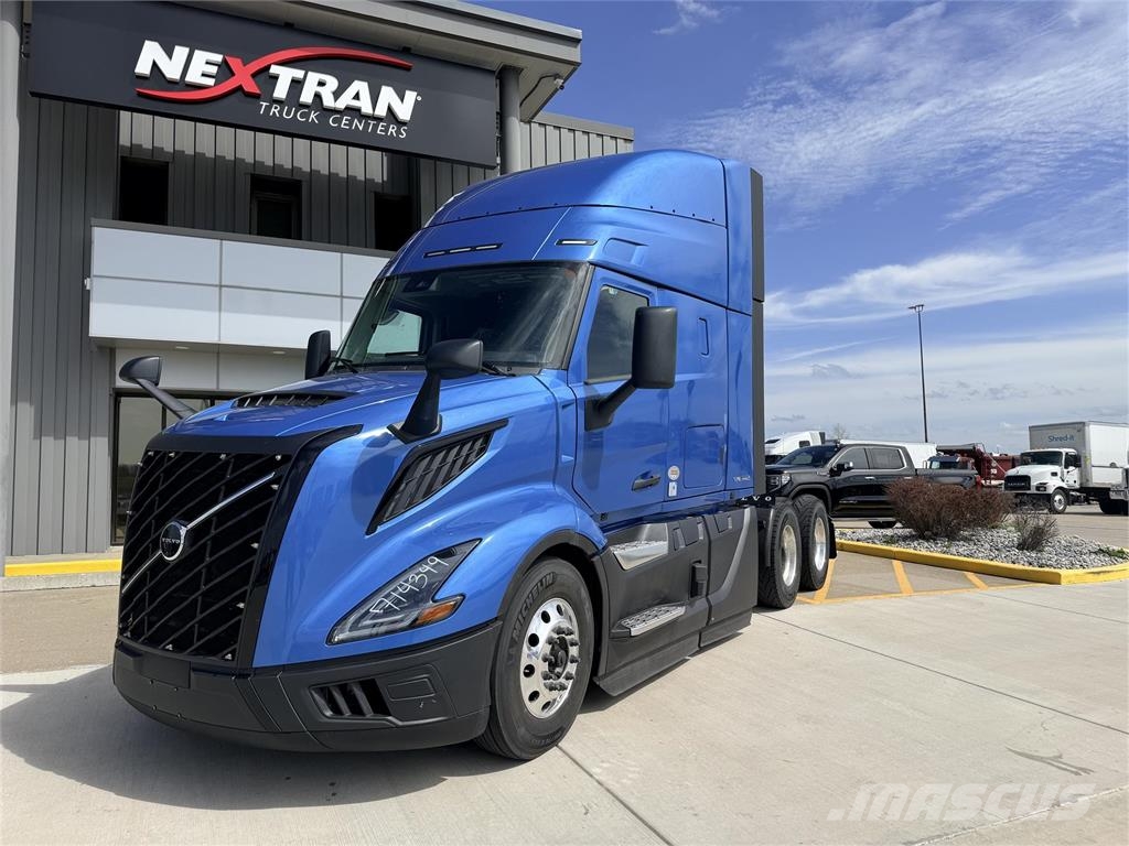Volvo NEW VNL64T440 Cabezas tractoras