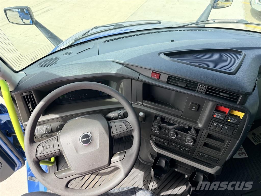 Volvo NEW VNL64T440 Cabezas tractoras
