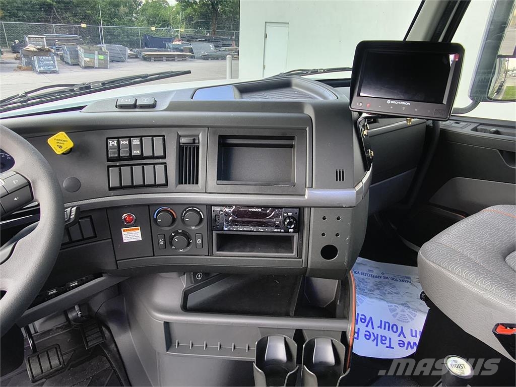 Volvo VHD64B300 Other trucks