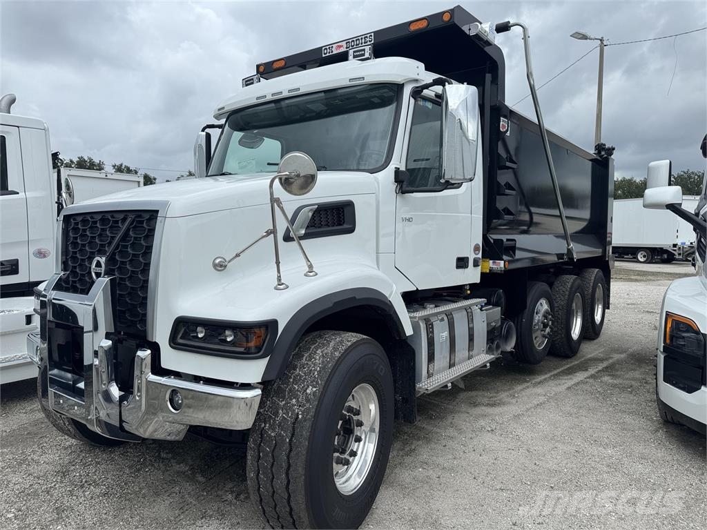 Volvo VHD84F300 自卸式货车