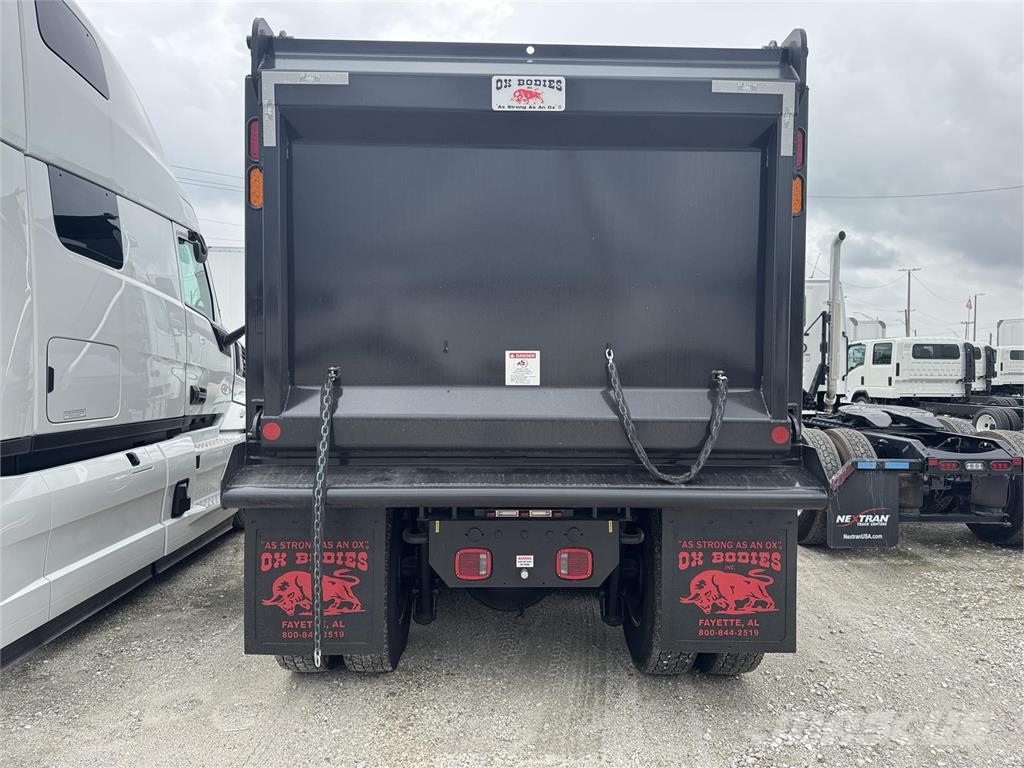 Volvo VHD84F300 自卸式货车
