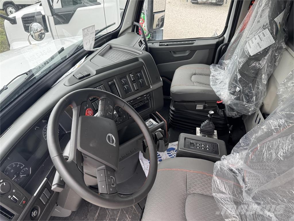 Volvo VHD84F300 自卸式货车