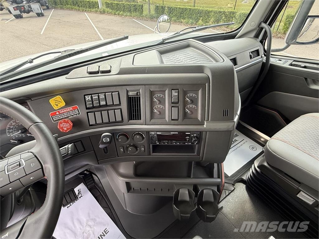 Volvo VHD84F300 Tippbil