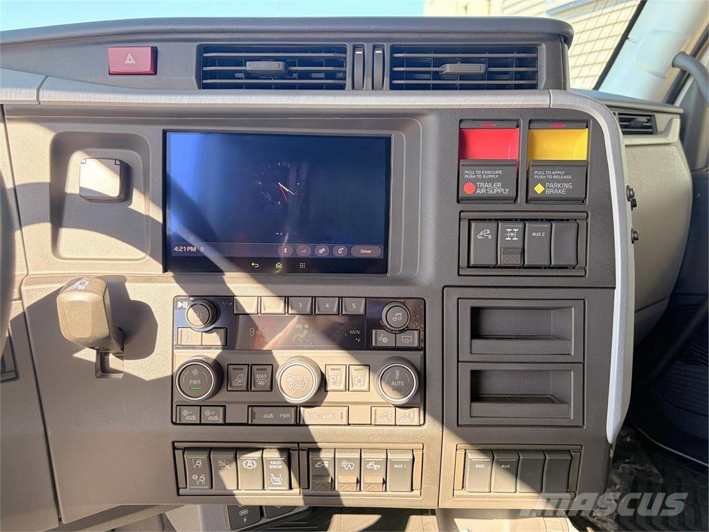 Volvo VNL440 Vilcēji