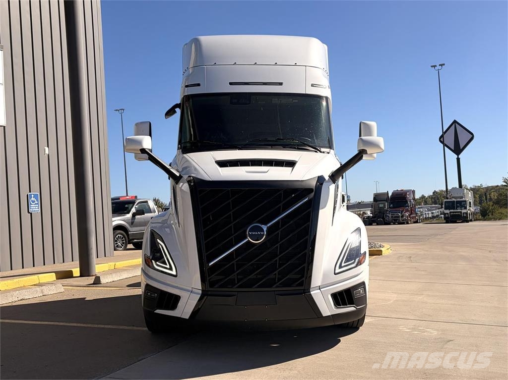 Volvo VNL440 Vilcēji