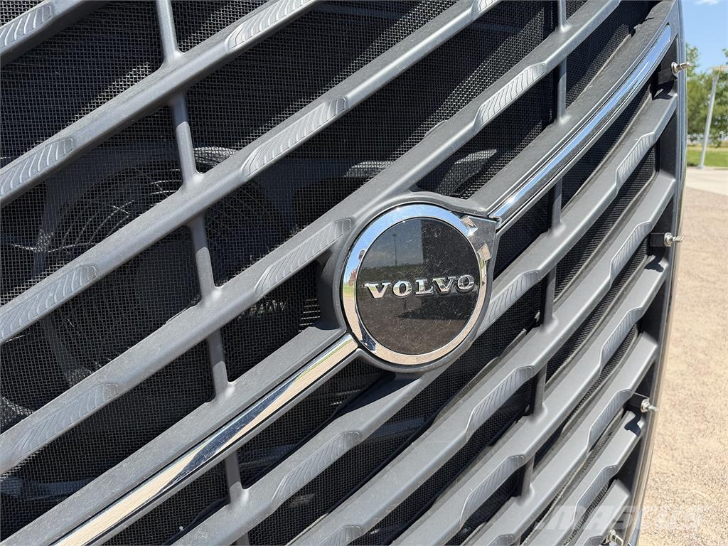 Volvo VNL64T440 曳引機組件