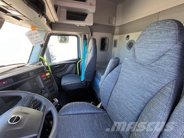 Volvo VNL64T440 وحدات الجر