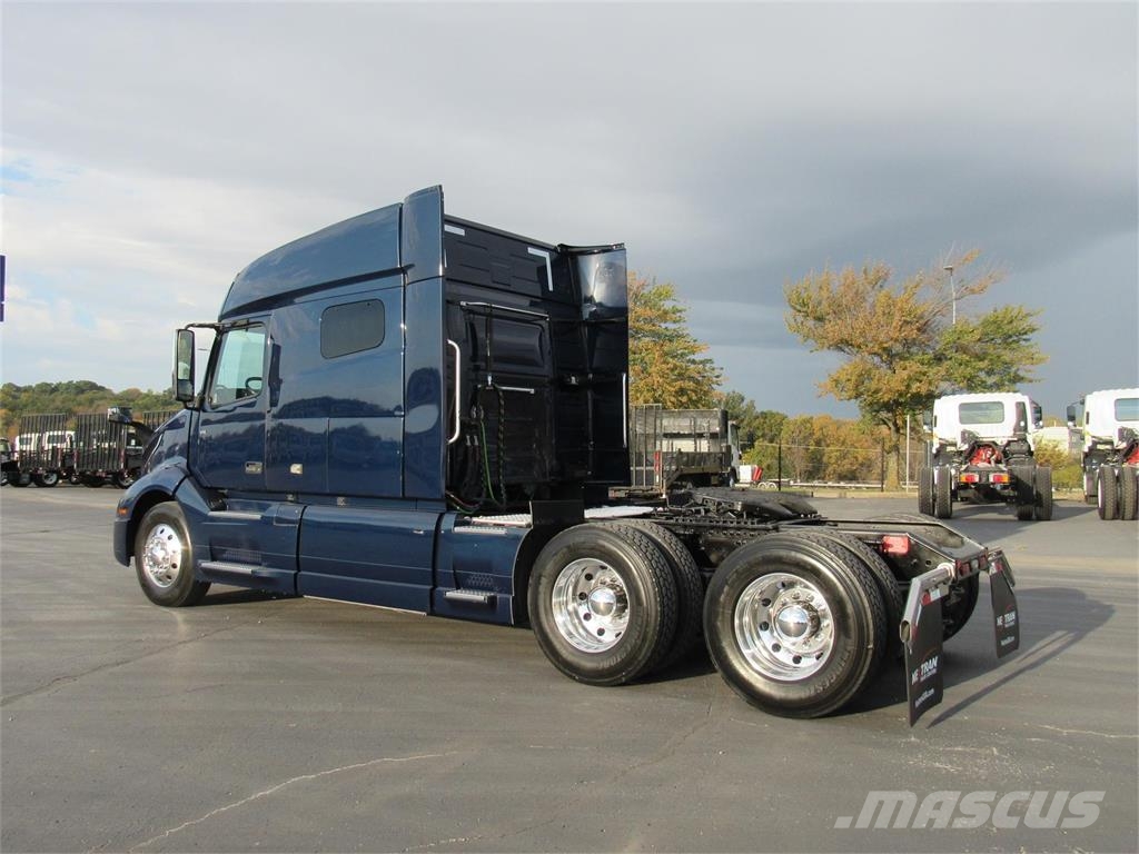 Volvo VNL64T740 Vilcēji