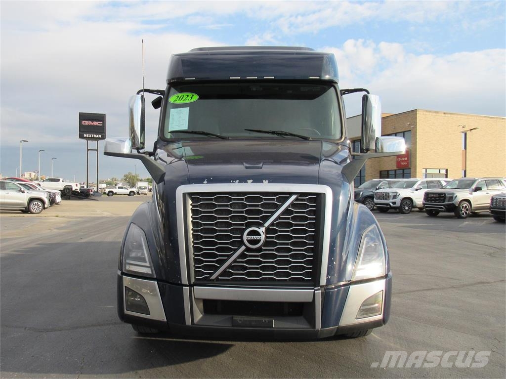 Volvo VNL64T740 Vilcēji
