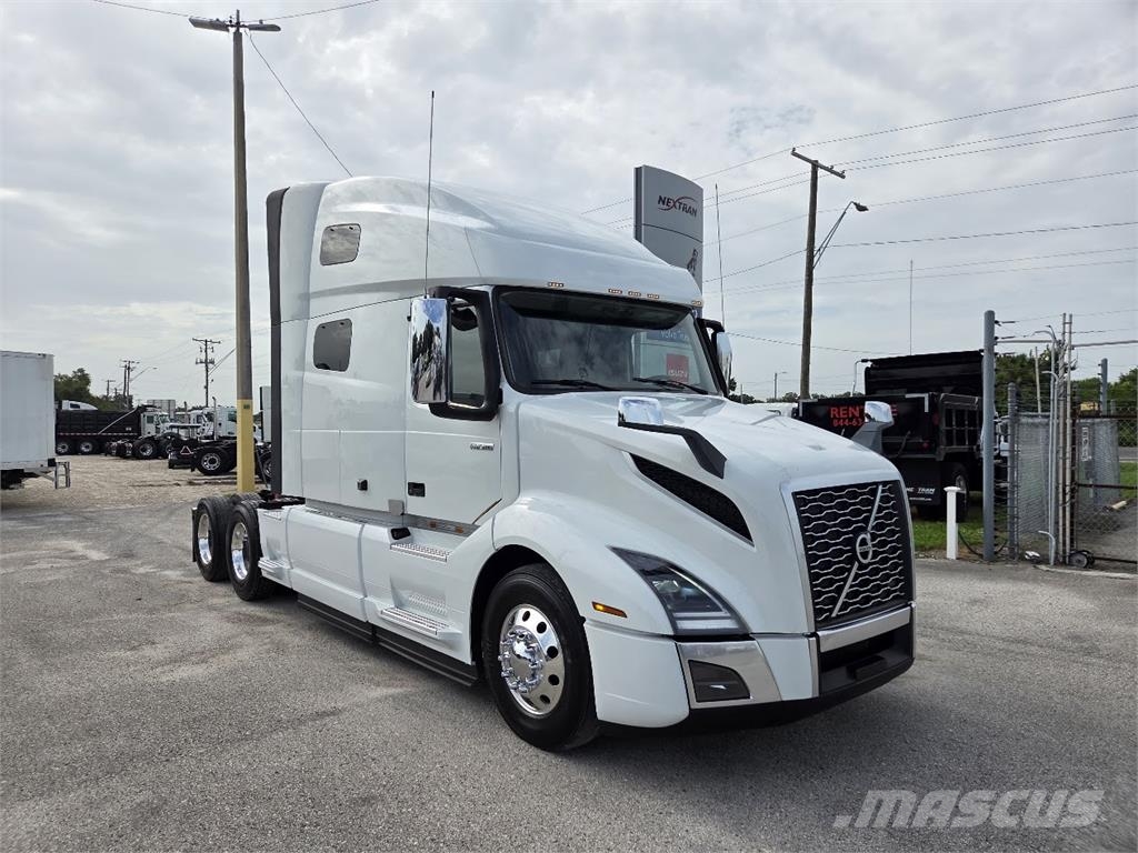 Volvo VNL64T760 Cabezas tractoras
