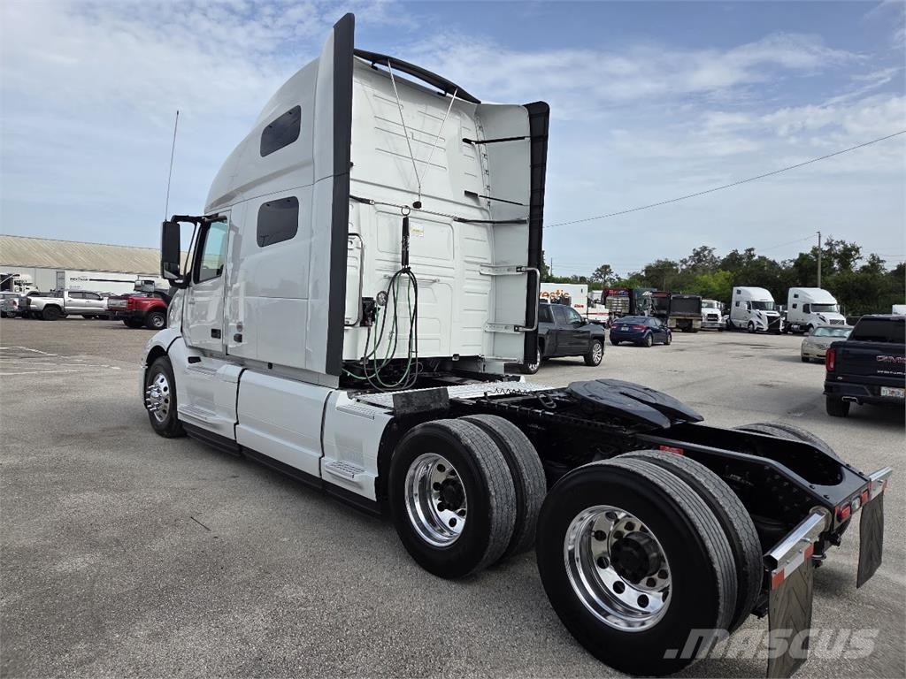 Volvo VNL64T760 Cabezas tractoras