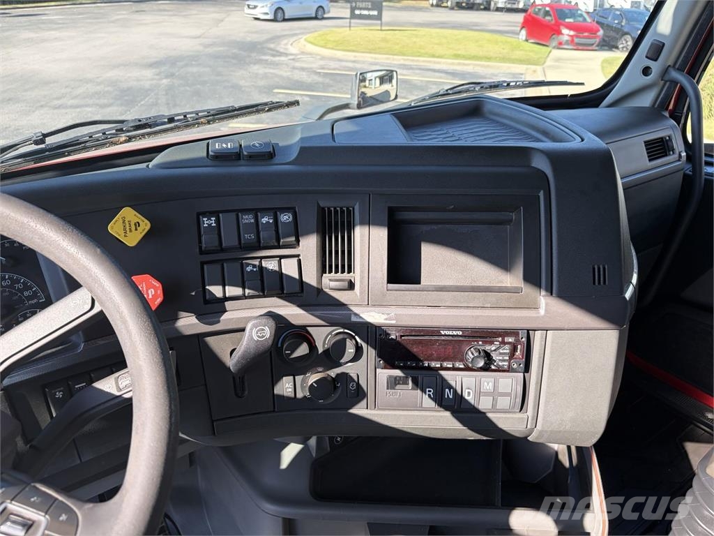 Volvo VNL64T760 Sattelzugmaschinen