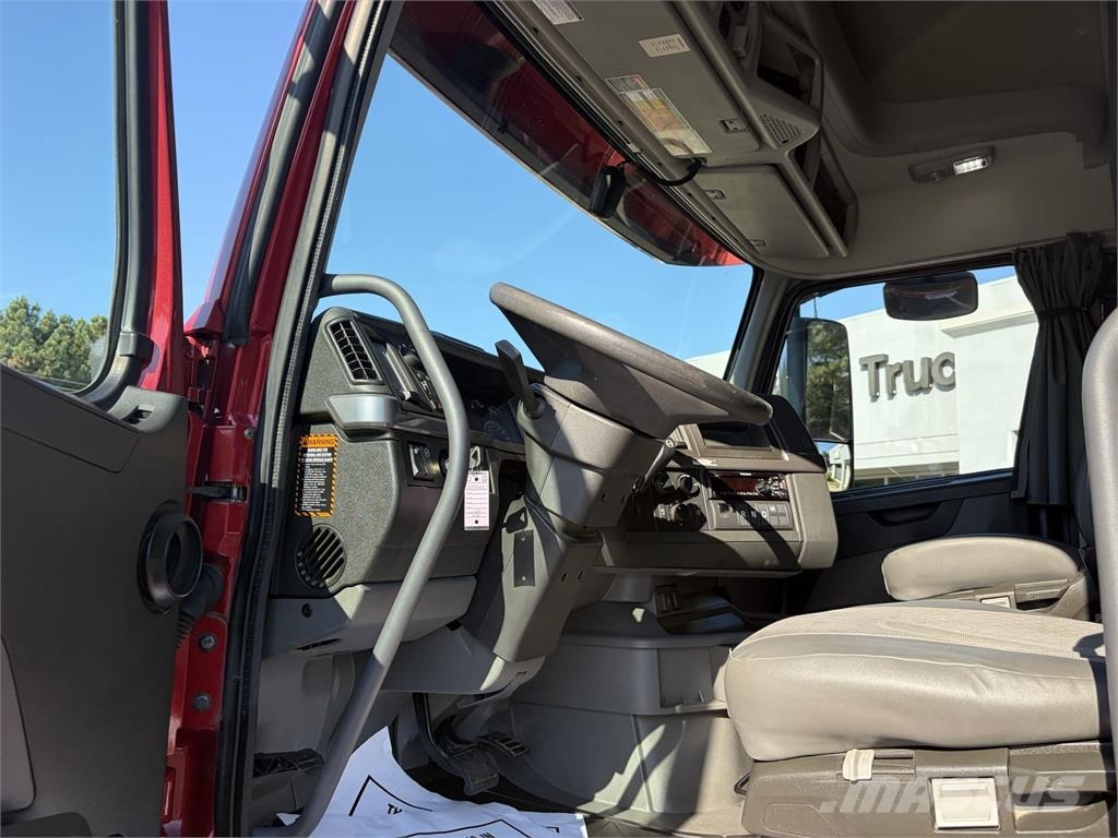Volvo VNL64T760 Sattelzugmaschinen