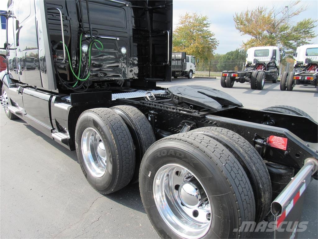 Volvo VNL64T760 中古トラクターヘッド | トレーラーヘッド